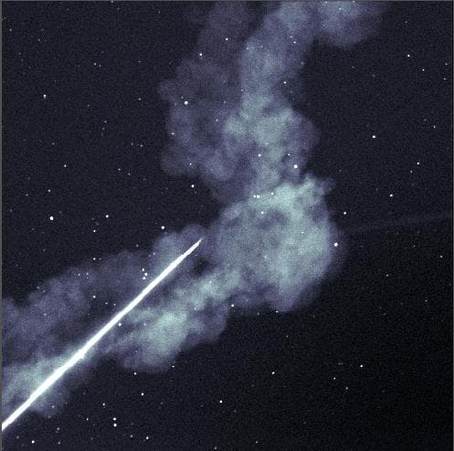 NASA APOD April 28, 2000: Leonid Glowworm