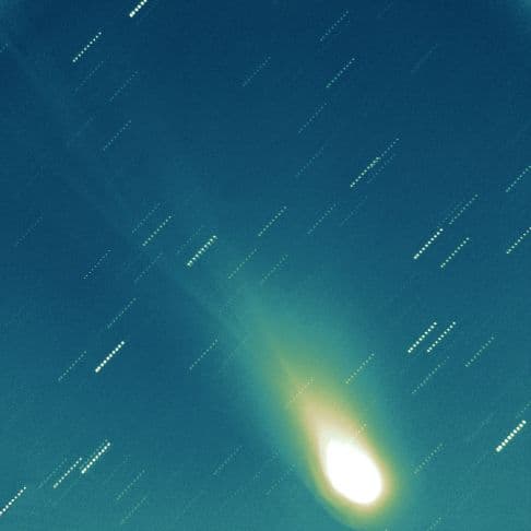 APOD: Tails Of Comet LINEAR - July 27, 2000