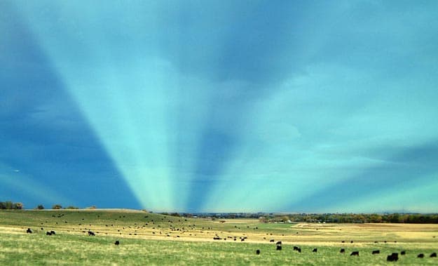 APOD: Anticrepuscular Rays Over Colorado - October 30, 2001