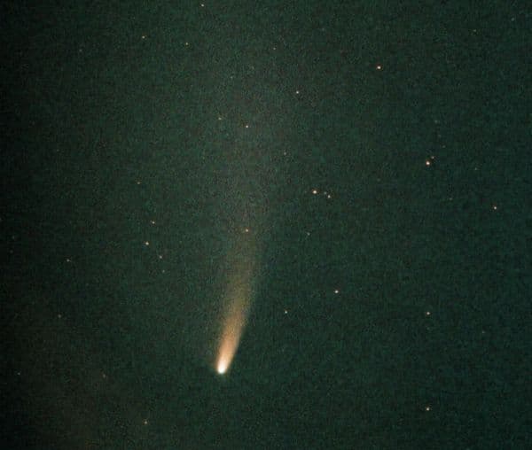 APOD: Comet NEAT in Southern Skies - March 6, 2003