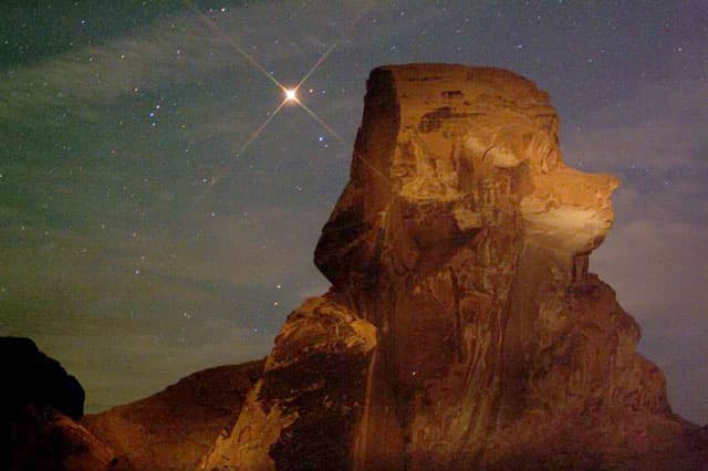 APOD: Mars Rising Behind Poodle Rock - August 13, 2003