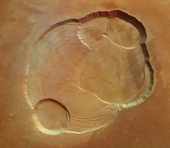 NASA APOD May 26, 2004: At the Summit of Olympus Mons