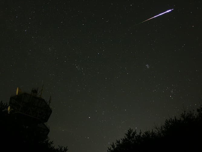 APOD: Perseid Fireball Over Japan - August 13, 2004