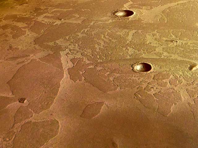 APOD: Unusual Plates on Mars - February 28, 2005