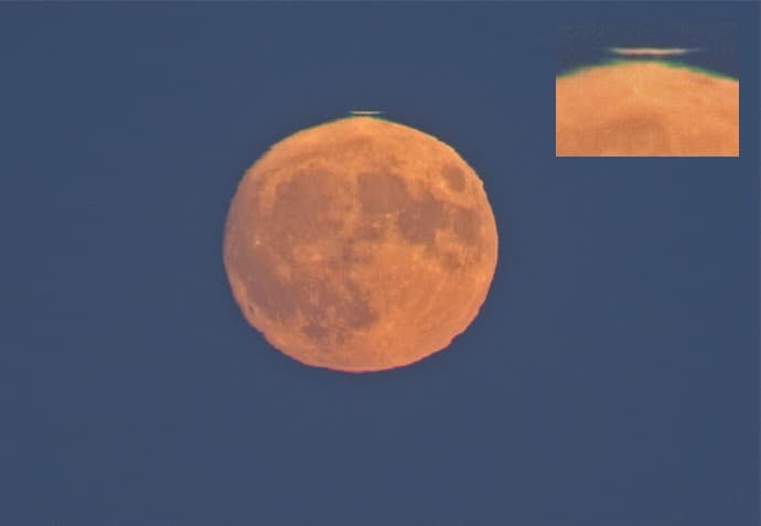 APOD: Full Moon, Green Rim - August 26, 2005