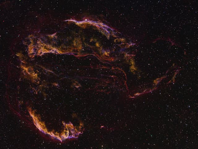 APOD: The Veil Nebula Unveiled - December 6, 2005