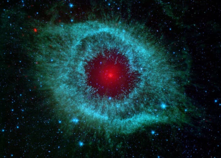 APOD: Dust and the Helix Nebula - February 23, 2007