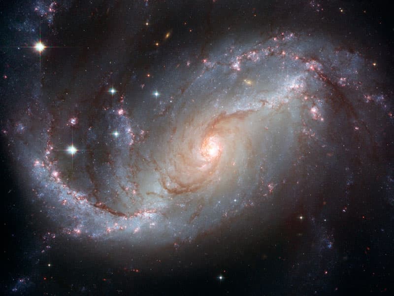 APOD: Barred Spiral Galaxy NGC 1672 - April 18, 2007