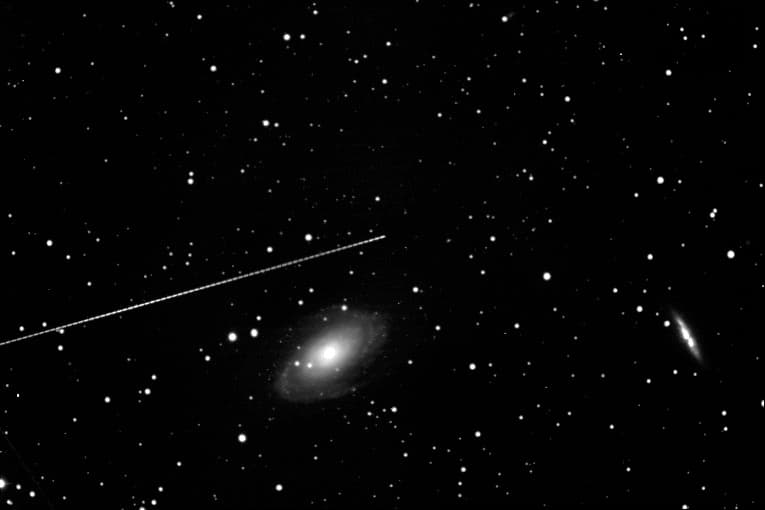 APOD: Asteroid and Galaxy - April 5, 2007