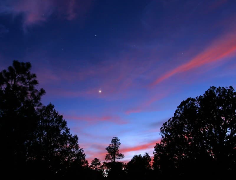 APOD: Red, White, and Blue Sky - July 4, 2007