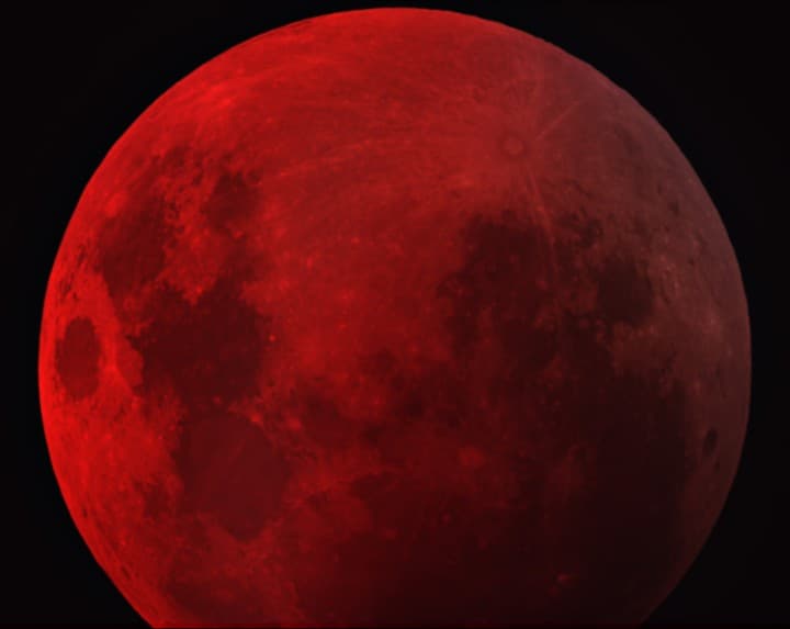 NASA APOD August 30, 2007: Dark Lunar Eclipse