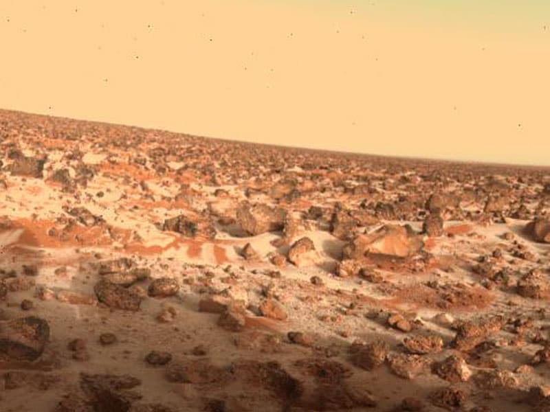 APOD: Could Hydrogen Peroxide Life Survive on Mars? - August 28, 2007