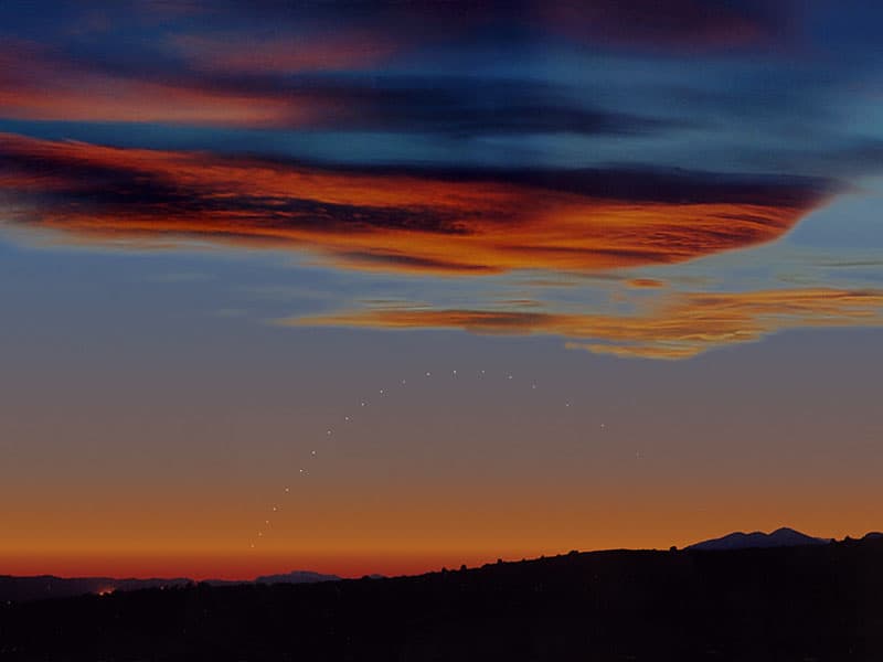 APOD: Mercury on the Horizon - January 27, 2008