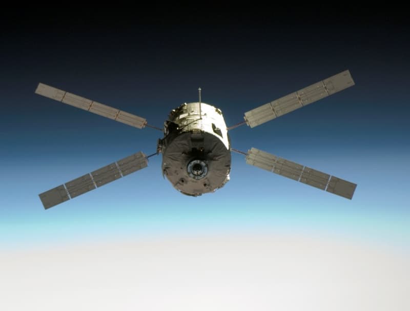 APOD: Jules Verne in Orbit - April 5, 2008