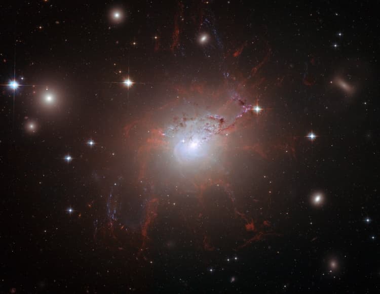 APOD: Active Galaxy NGC 1275 - August 22, 2008
