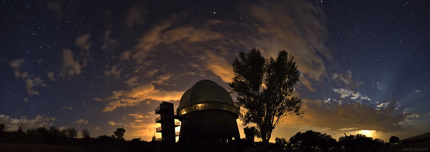 APOD: Moon Rays over Byurakan Observatory - September 26, 2008