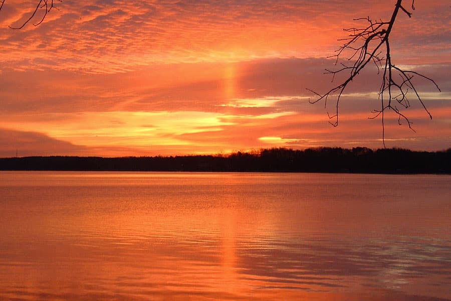 APOD: A Sun Pillar Over North Carolina - December 15, 2008