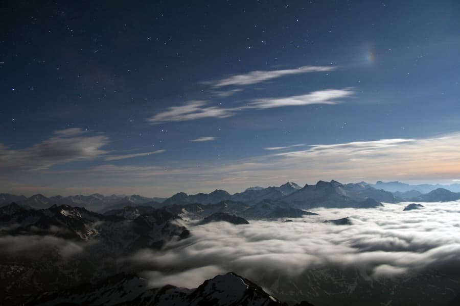 APOD: Pyrenees Paraselene - June 11, 2009