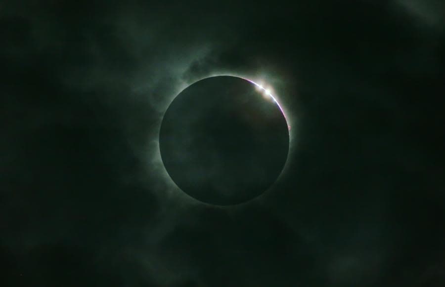 APOD: Diamonds in a Cloudy Sky - August 8, 2009