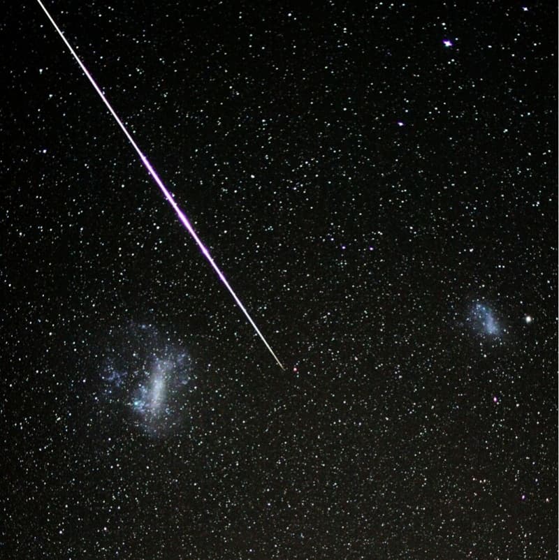 APOD: Meteor between the Clouds - November 20, 2009
