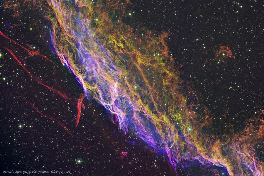 APOD: NGC 6992: Filaments of the Veil Nebula - December 1, 2009