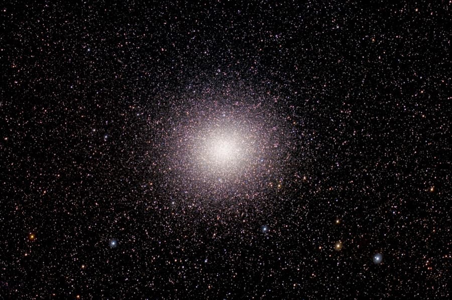 APOD: Millions of Stars in Omega Centauri - March 31, 2010