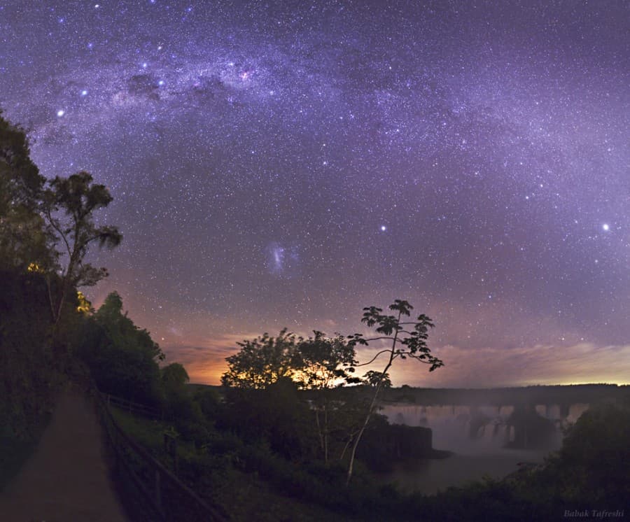 APOD: Iguaçu Starry Night - May 14, 2010