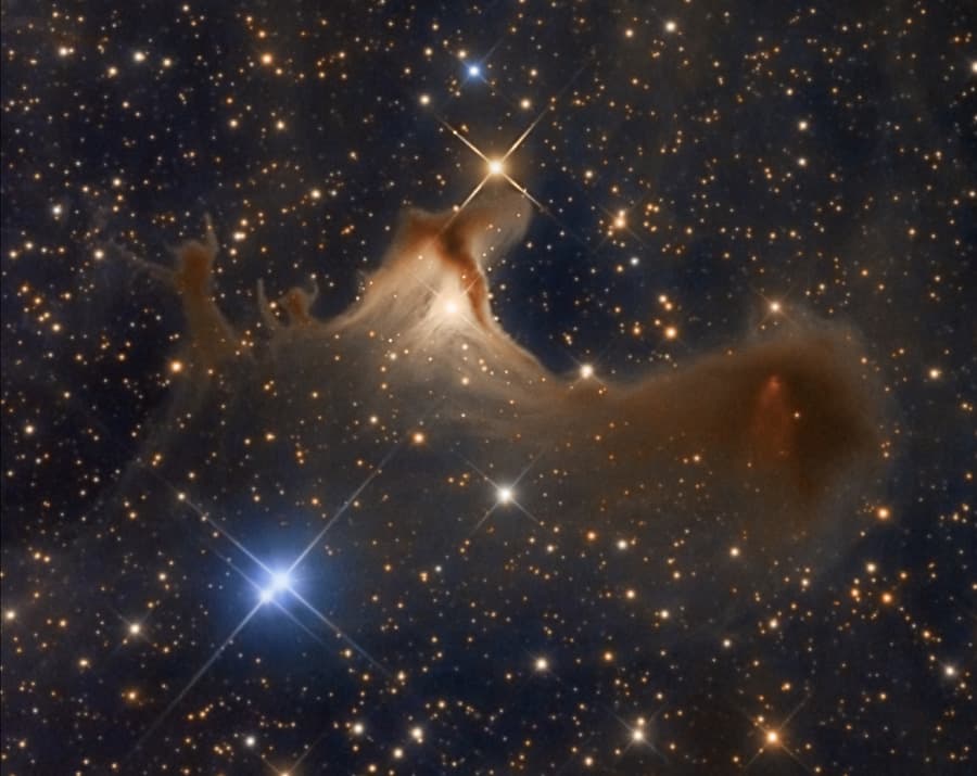 APOD: Ghost of the Cepheus Flare - October 30, 2010