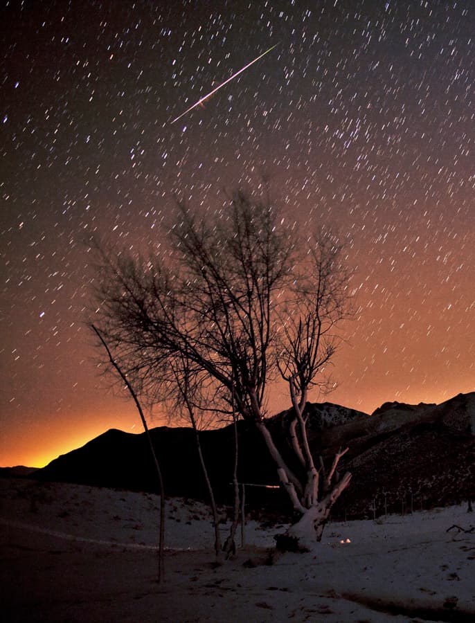 APOD: A Meteor Moment - December 17, 2010