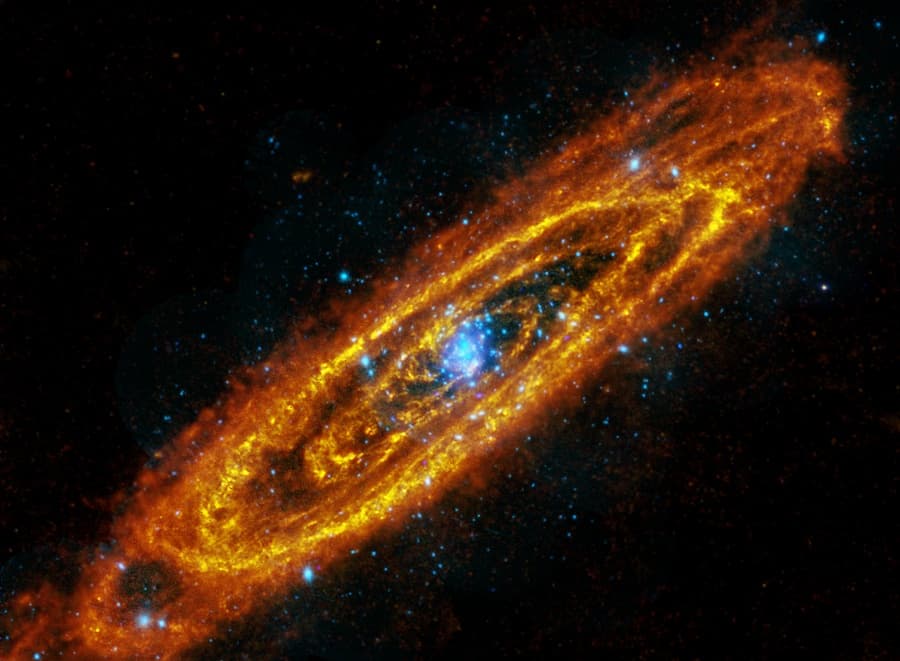 APOD: The Once and Future Stars of Andromeda - January 20, 2011