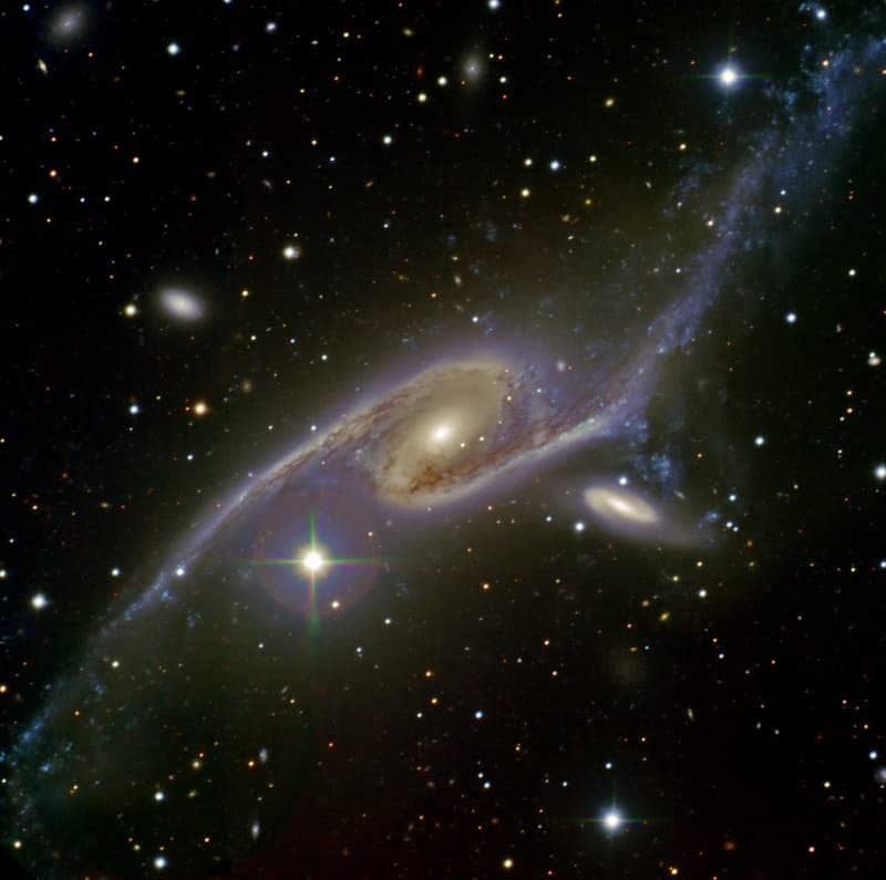 APOD: Giant Galaxy NGC 6872 - April 3, 2011