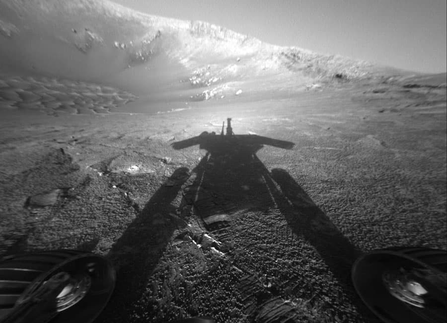 APOD: Shadow of a Martian Robot - May 8, 2011