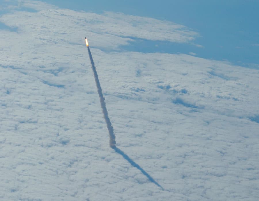 APOD: Space Shuttle Rising - May 25, 2011