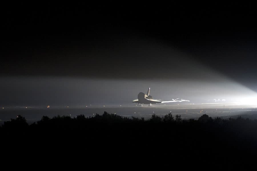 APOD: A Last Landing for Space Shuttle Endeavour - June 7, 2011