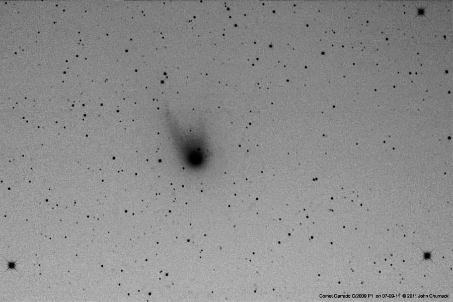 APOD: Introducing Comet Garradd - July 27, 2011