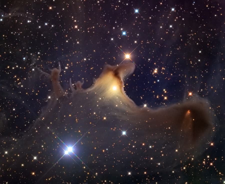 APOD: Ghost of the Cepheus Flare - October 31, 2011