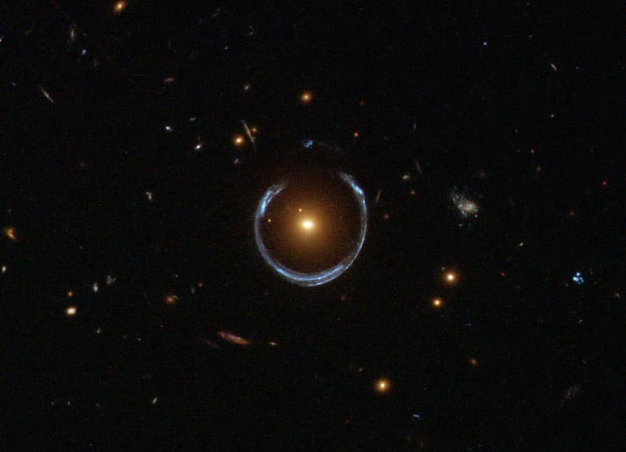 APOD: A Horseshoe Einstein Ring from Hubble - December 21, 2011