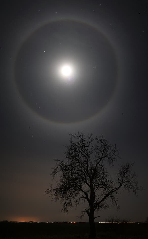 APOD: A February Moon's Halo - February 11, 2012
