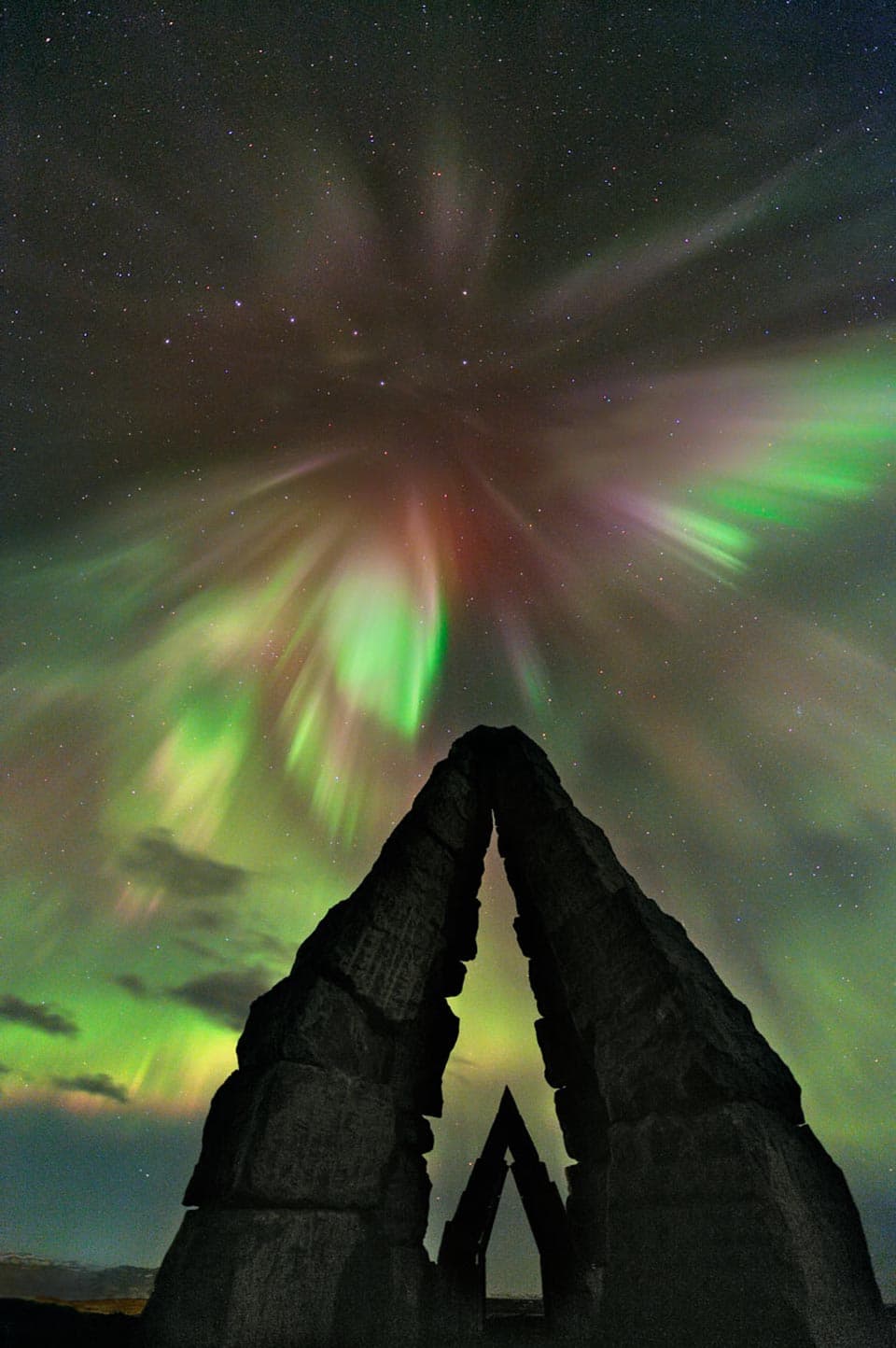 APOD: Aurora Over Raufarh�fn - April 30, 2012