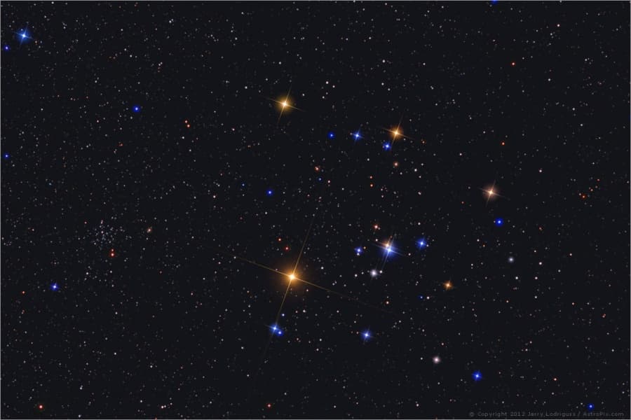 APOD: Hyades for the Holidays - December 24, 2012