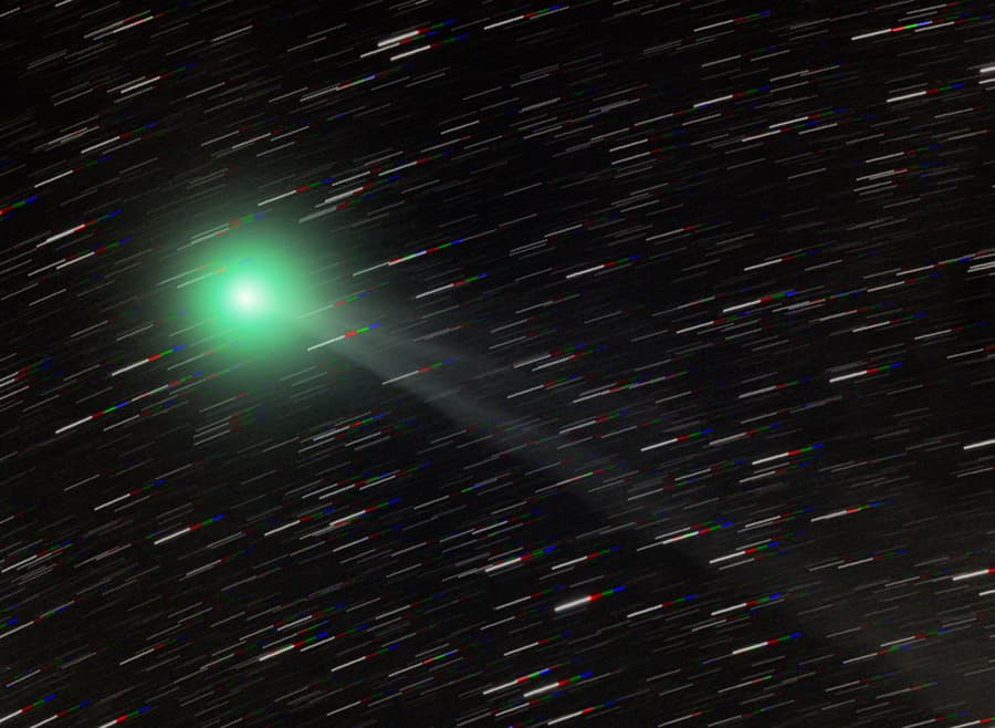APOD: Comet Lemmon near the South Celestial Pole - February 7, 2013