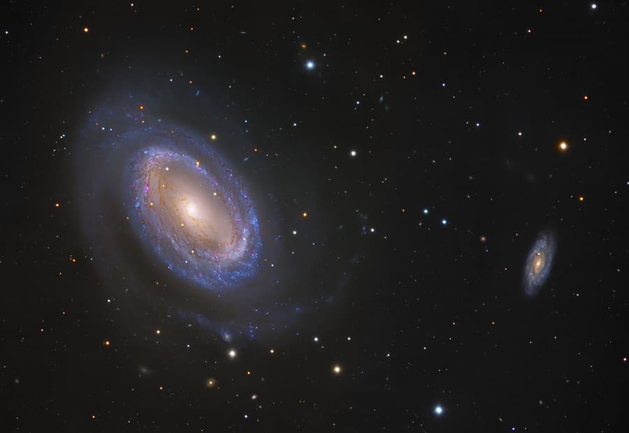 APOD: One-Armed Spiral Galaxy NGC 4725 - May 30, 2013