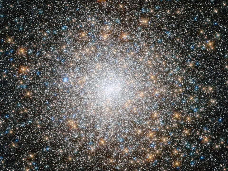 APOD: Globular Cluster M15 from Hubble - November 19, 2013