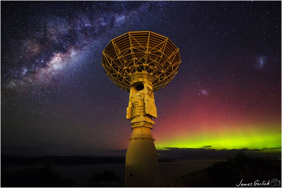 APOD: Satellite Station and Southern Skies - May 31, 2014