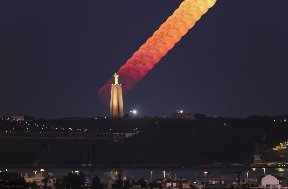 APOD: Lisbon Honey Moon - June 21, 2014