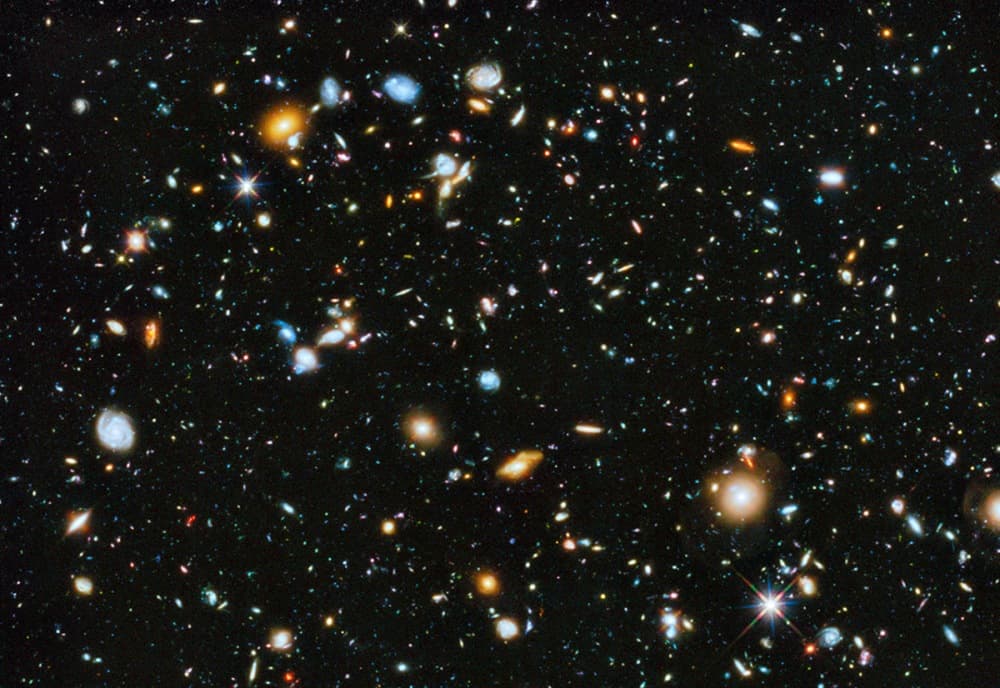 APOD: Hubble Ultra Deep Field 2014 - June 5, 2014