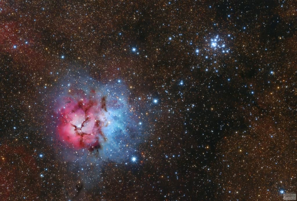 APOD: Messier 20 and 21 - August 28, 2014