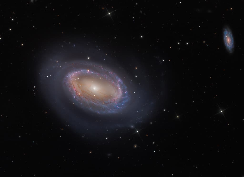 APOD: One-Armed Spiral Galaxy NGC 4725 - April 16, 2015