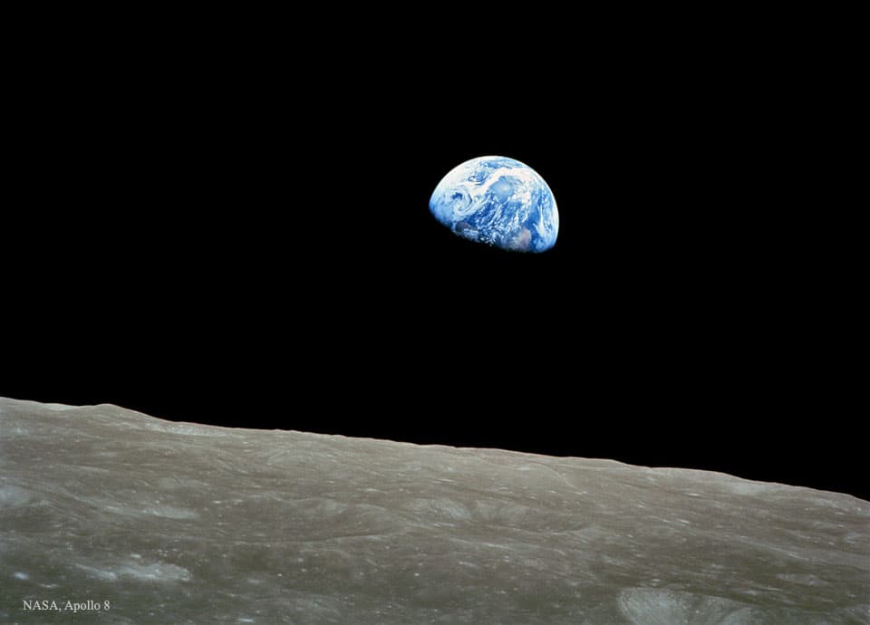 APOD: Earthrise - September 6, 2015