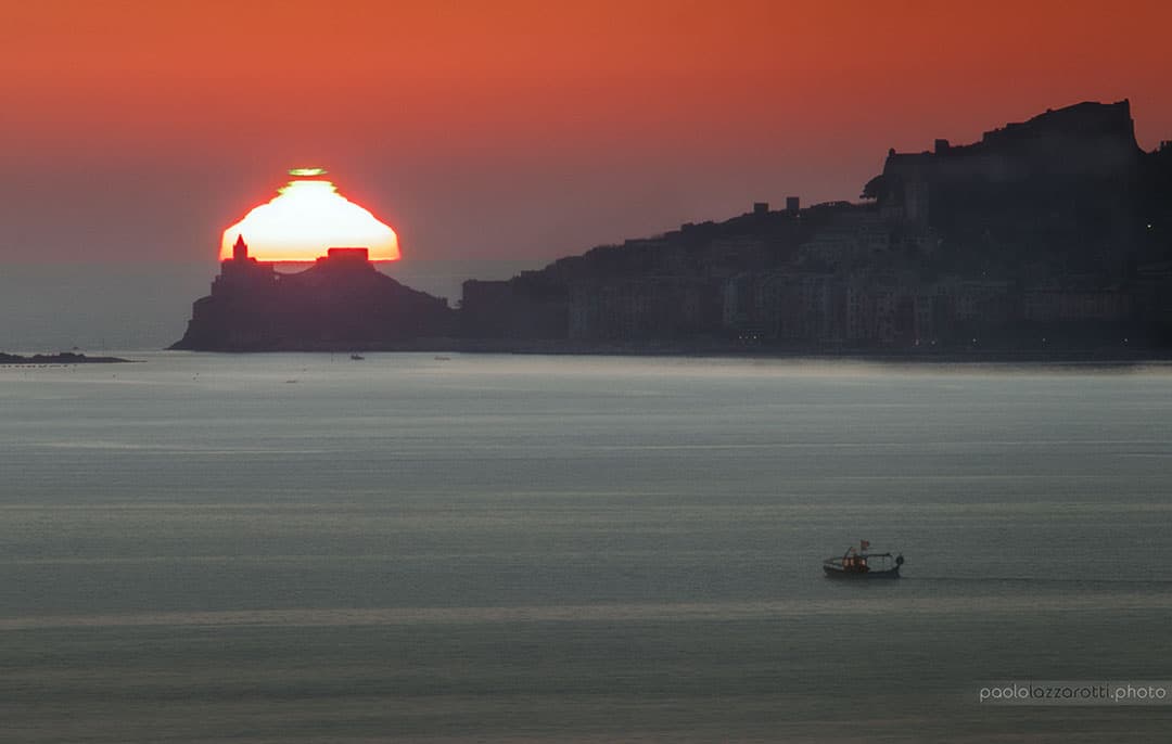 APOD: Distorted Green Flash Sunset over Italy - September 8, 2015
